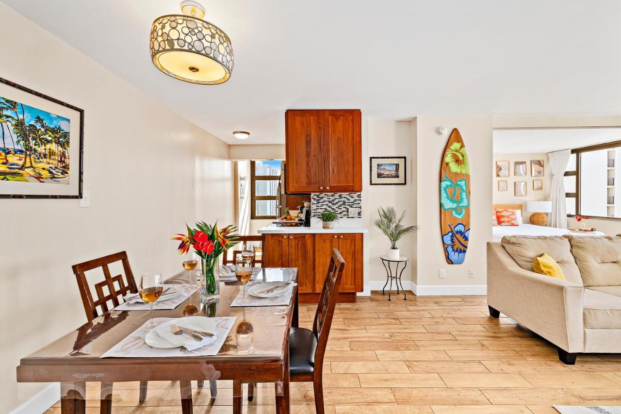 Waikiki Banyan 1Br With Great Ocean Views, Steps To Beach & Parking! Honolulu Exterior photo