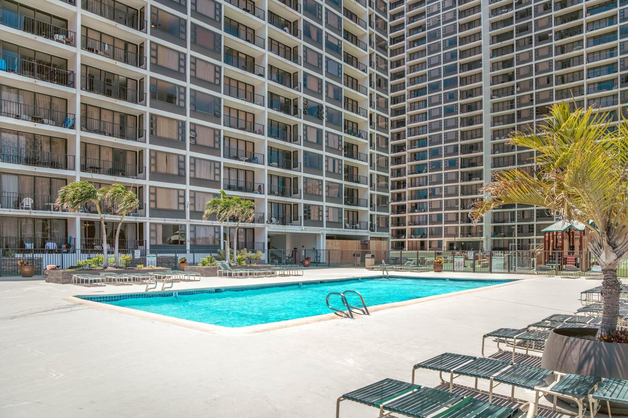 Waikiki Banyan 1Br With Great Ocean Views, Steps To Beach & Parking! Honolulu Exterior photo