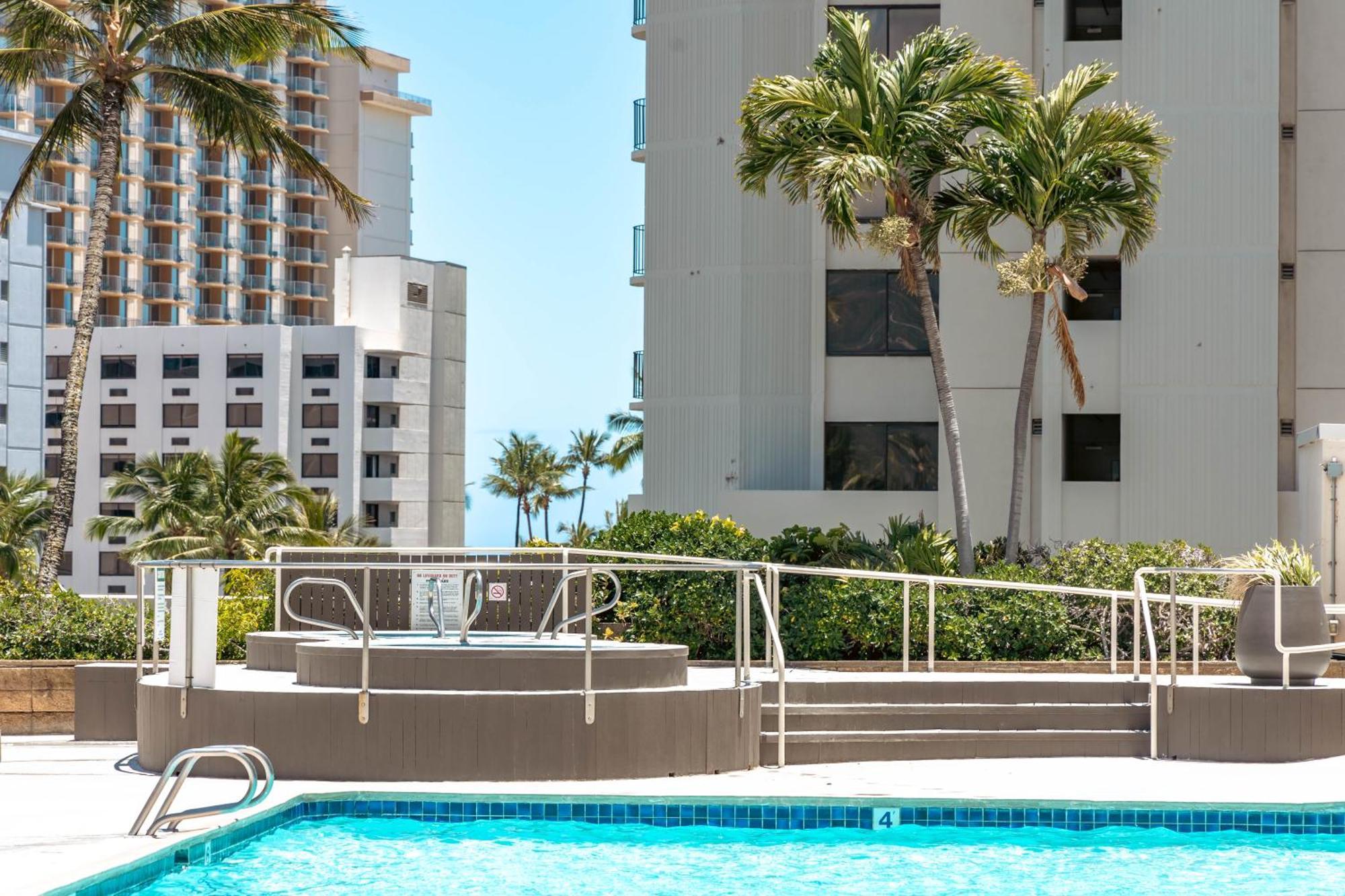 Waikiki Banyan 1Br With Great Ocean Views, Steps To Beach & Parking! Honolulu Exterior photo