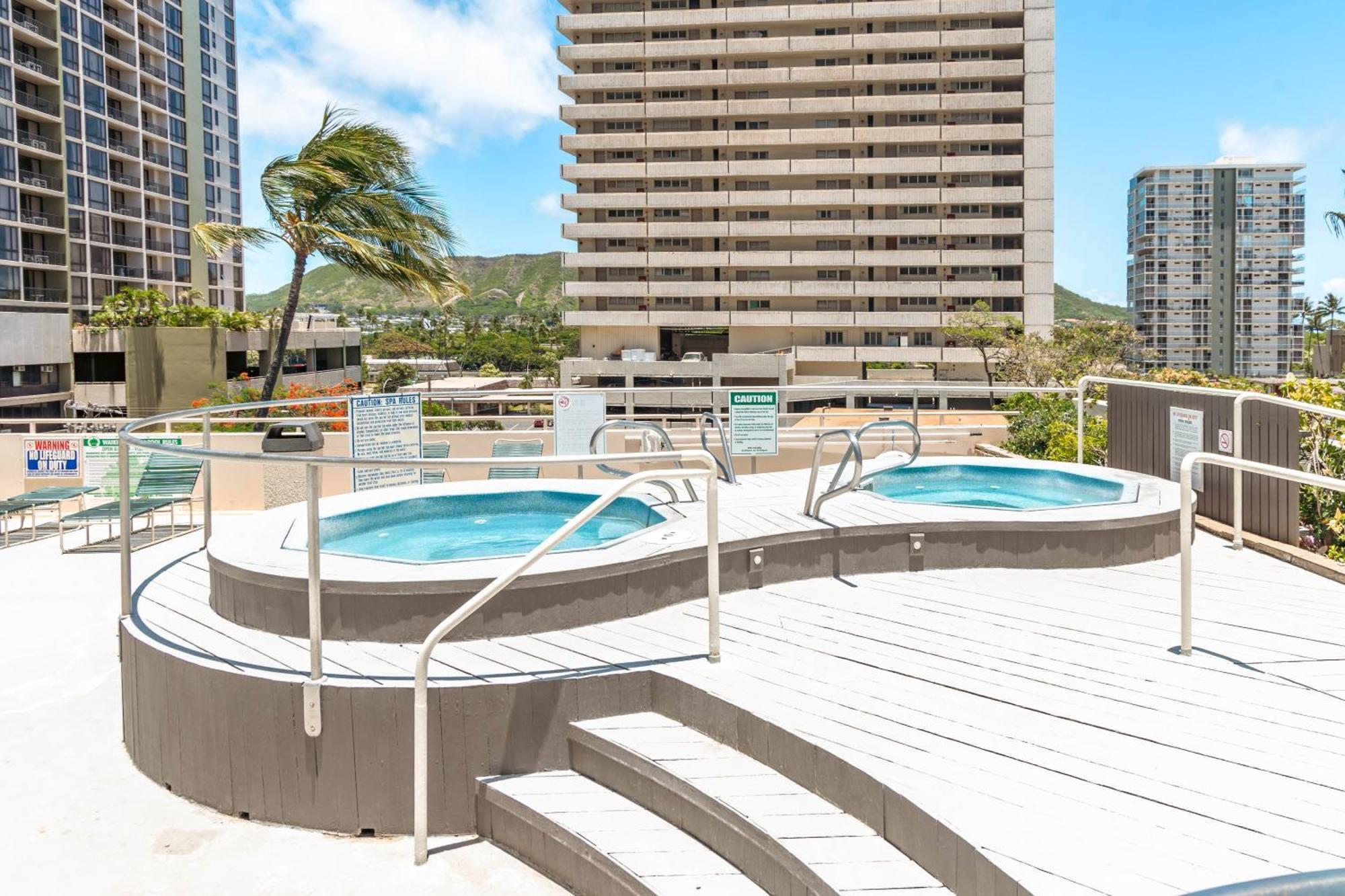 Waikiki Banyan 1Br With Great Ocean Views, Steps To Beach & Parking! Honolulu Exterior photo